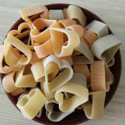 Anpassungsfähige industrielle Makkaroni-Pasta-Produktionslinie, um den Kundenanforderungen gerecht zu werden